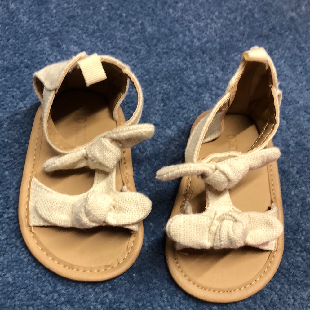 Old Navy 6-12 month girls sandals